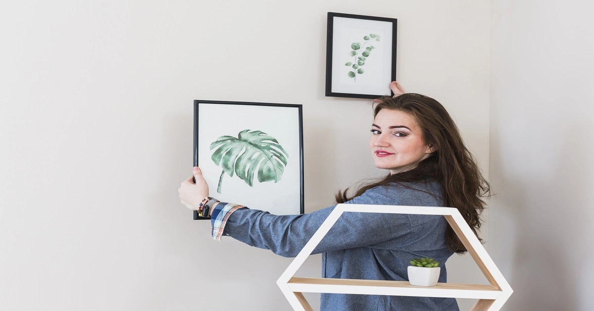 he rules of wall decoration are that not every wall should be decorated, but rather,