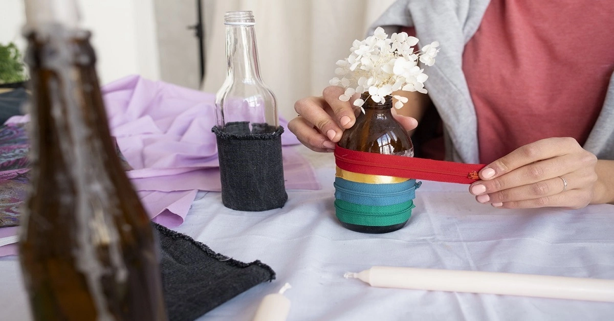 Art and  craft is very important for home decoration.